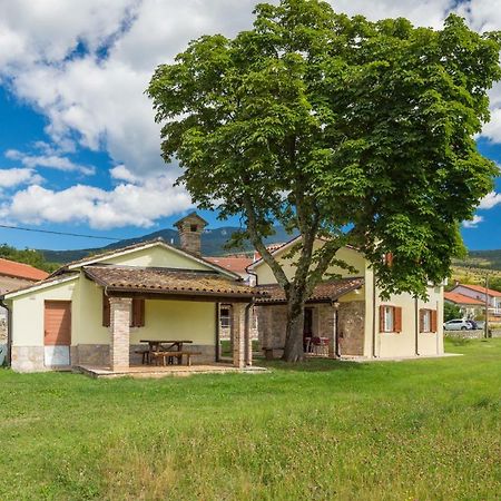 Bulada Property Boljun Экстерьер фото